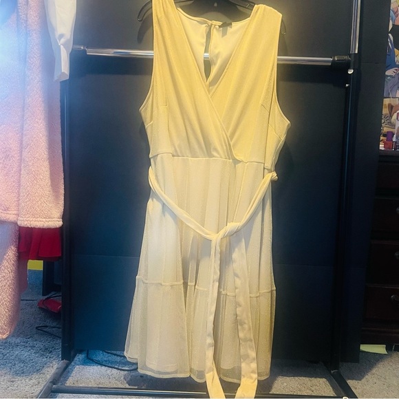 Torrid Gold Midi Dress size 26, Glitter Lurex Surplice Tiered Dress - Picture 7 of 10